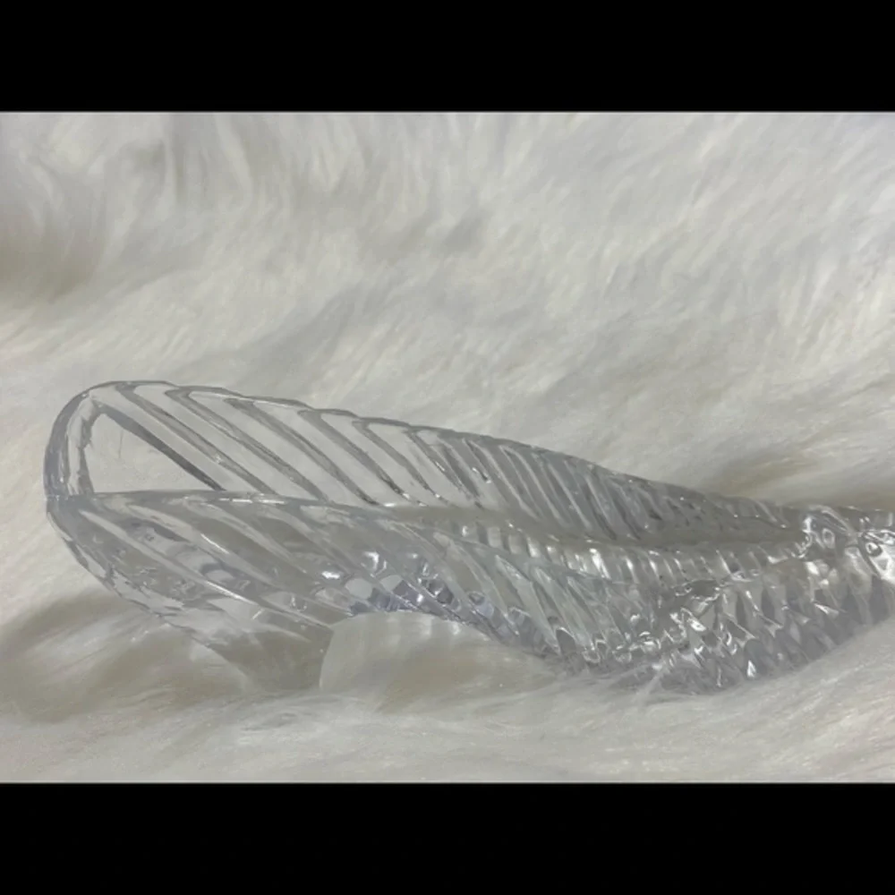 CYSTAL GLASS SLIPPER MINT CONDITION